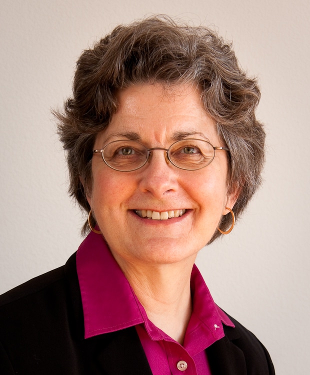 Helen Hutchison headshot
